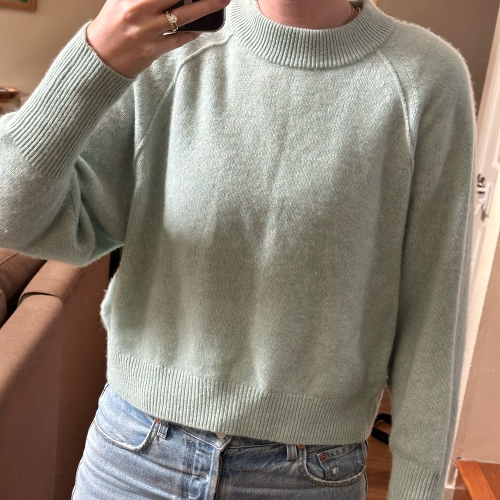 Aritzia The group Babaton Cashmere sweater